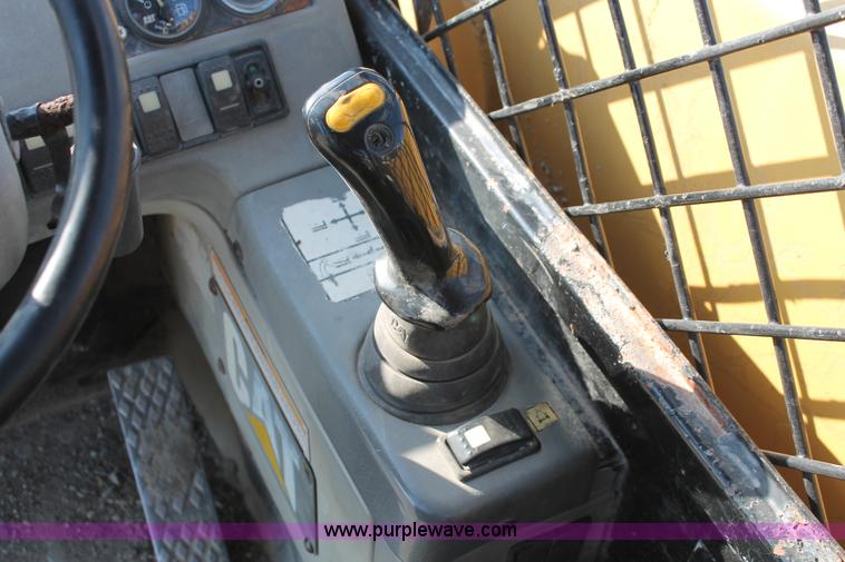 image for item I4737 1999 Caterpillar TH83 telehandler