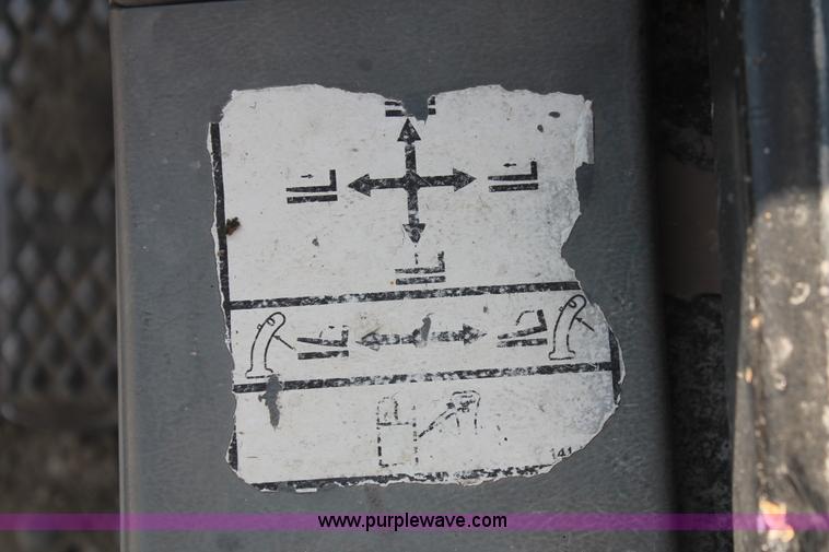 image for item I4737 1999 Caterpillar TH83 telehandler