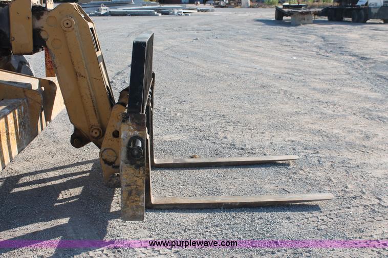 image for item I4737 1999 Caterpillar TH83 telehandler