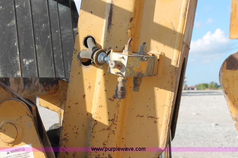 image for item I4737 1999 Caterpillar TH83 telehandler