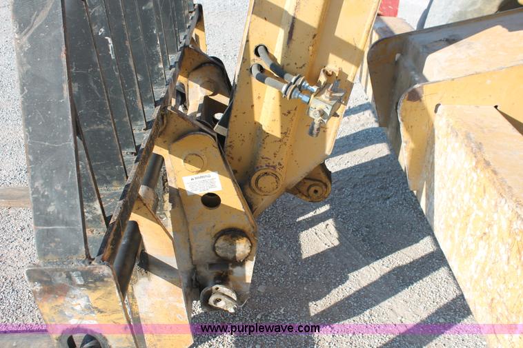 image for item I4737 1999 Caterpillar TH83 telehandler