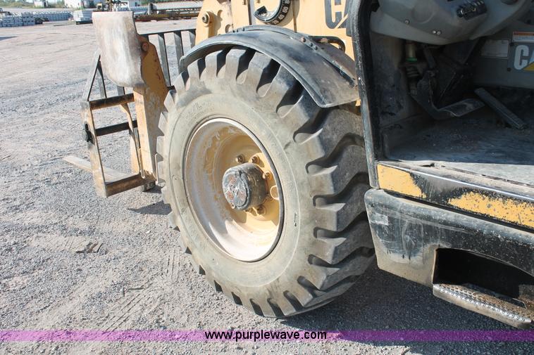 image for item I4737 1999 Caterpillar TH83 telehandler