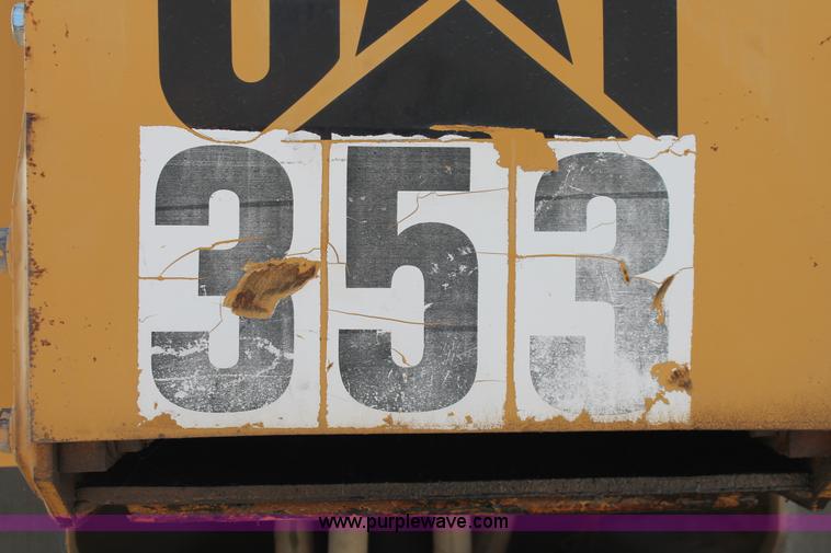 image for item I4737 1999 Caterpillar TH83 telehandler