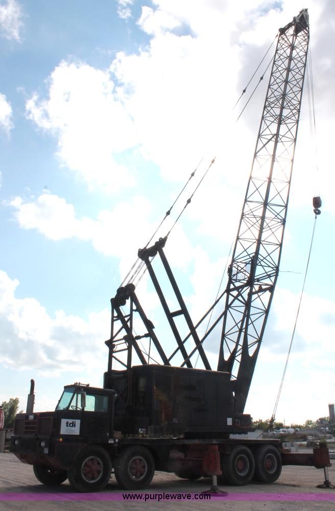 image for item I4738 1972 Lorain MC790 lattice boom truck crane