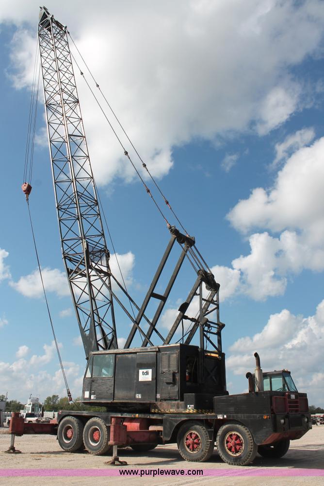 image for item I4738 1972 Lorain MC790 lattice boom truck crane