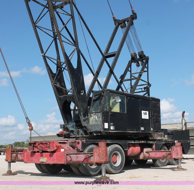 image for item I4738 1972 Lorain MC790 lattice boom truck crane