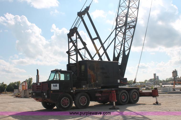image for item I4738 1972 Lorain MC790 lattice boom truck crane