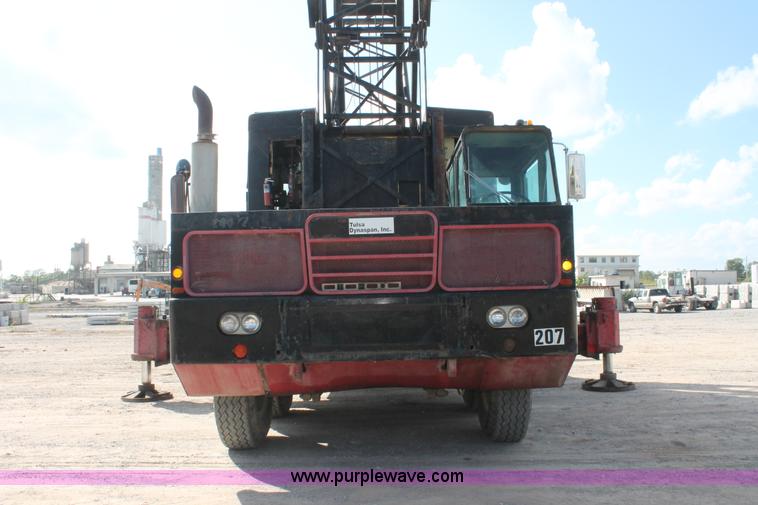 image for item I4738 1972 Lorain MC790 lattice boom truck crane