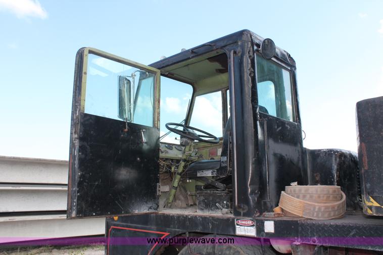 image for item I4738 1972 Lorain MC790 lattice boom truck crane