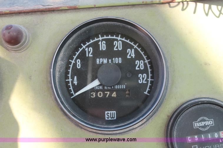 image for item I4738 1972 Lorain MC790 lattice boom truck crane