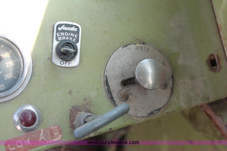 image for item I4738 1972 Lorain MC790 lattice boom truck crane