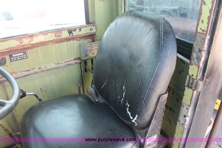 image for item I4738 1972 Lorain MC790 lattice boom truck crane