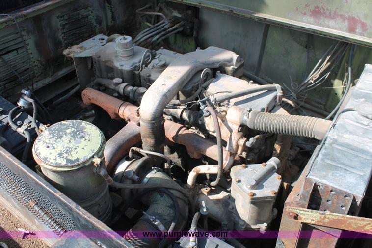 image for item I4738 1972 Lorain MC790 lattice boom truck crane