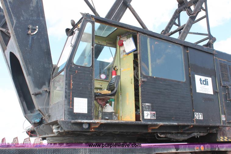 image for item I4738 1972 Lorain MC790 lattice boom truck crane