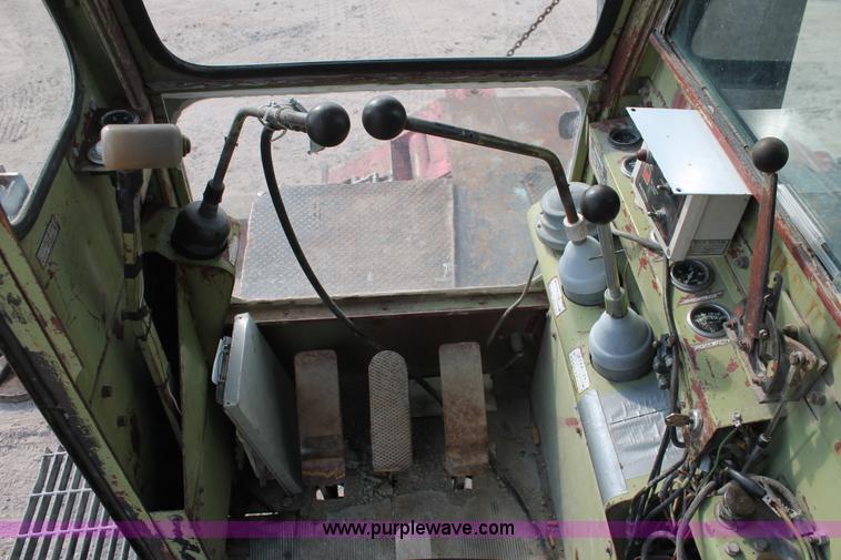 image for item I4738 1972 Lorain MC790 lattice boom truck crane