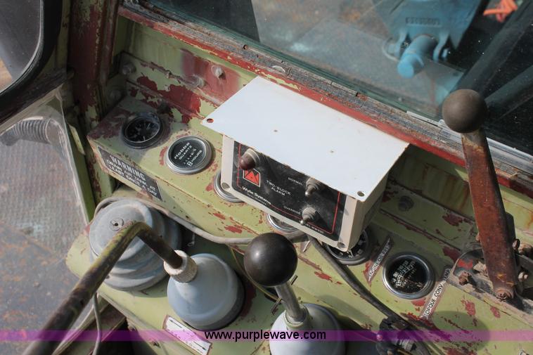 image for item I4738 1972 Lorain MC790 lattice boom truck crane