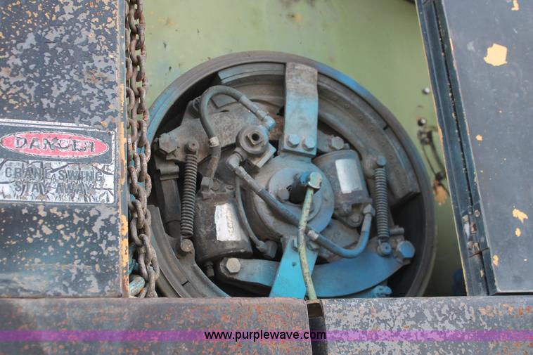 image for item I4738 1972 Lorain MC790 lattice boom truck crane