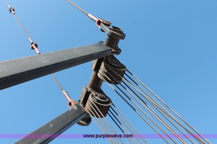 image for item I4738 1972 Lorain MC790 lattice boom truck crane