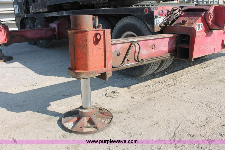 image for item I4738 1972 Lorain MC790 lattice boom truck crane