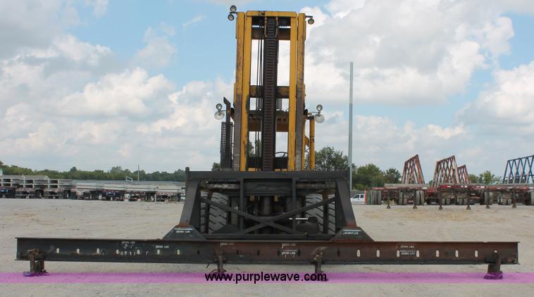 image for item I4739 1974 Hyster lift truck