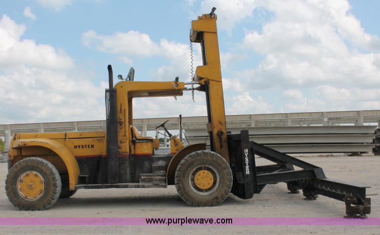 image for item I4739 1974 Hyster lift truck