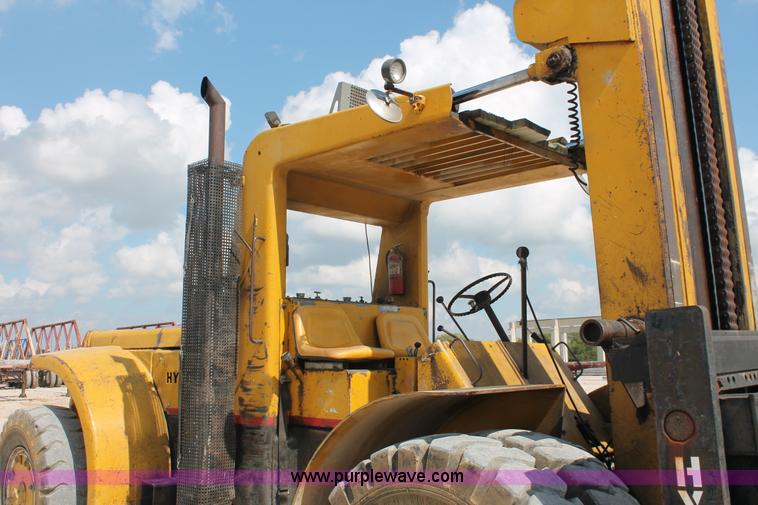 image for item I4739 1974 Hyster lift truck