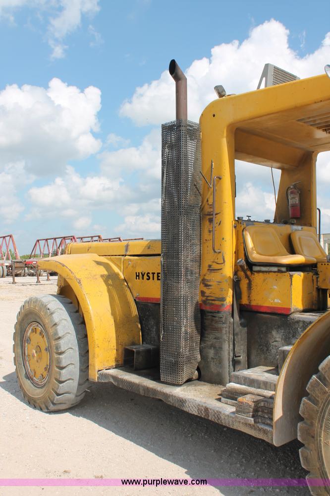 image for item I4739 1974 Hyster lift truck
