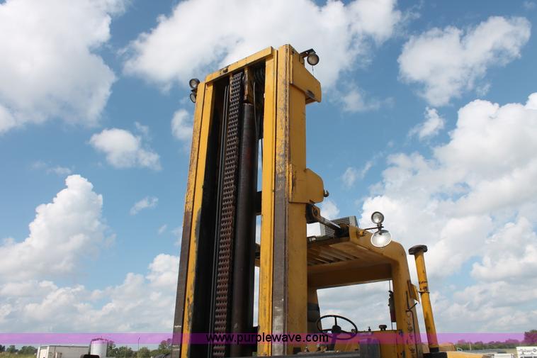 image for item I4739 1974 Hyster lift truck