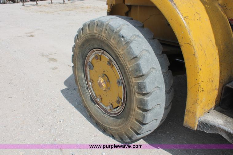 image for item I4739 1974 Hyster lift truck