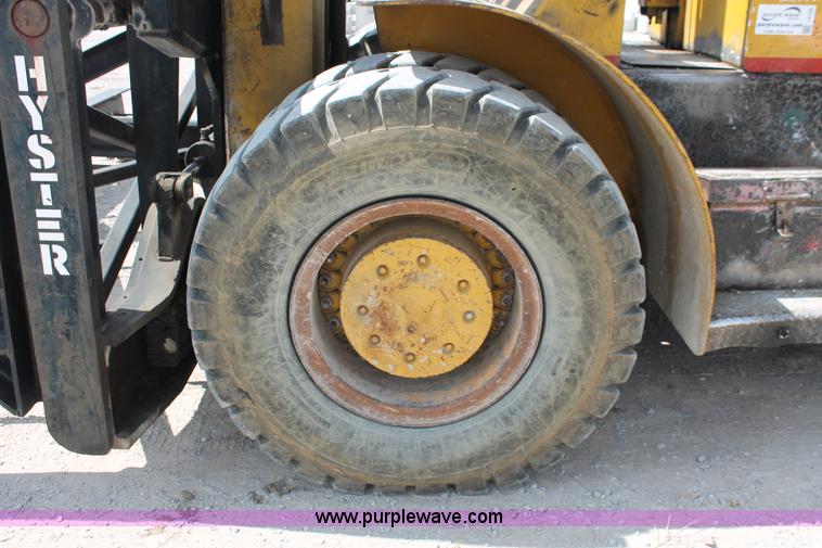 image for item I4739 1974 Hyster lift truck