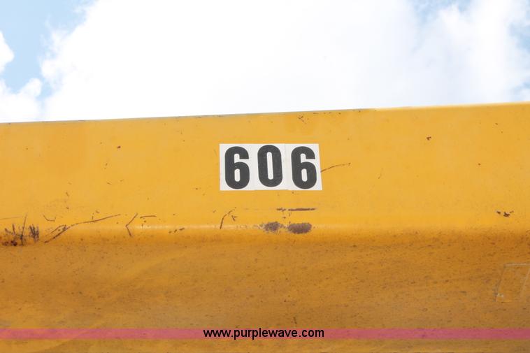 image for item I4739 1974 Hyster lift truck