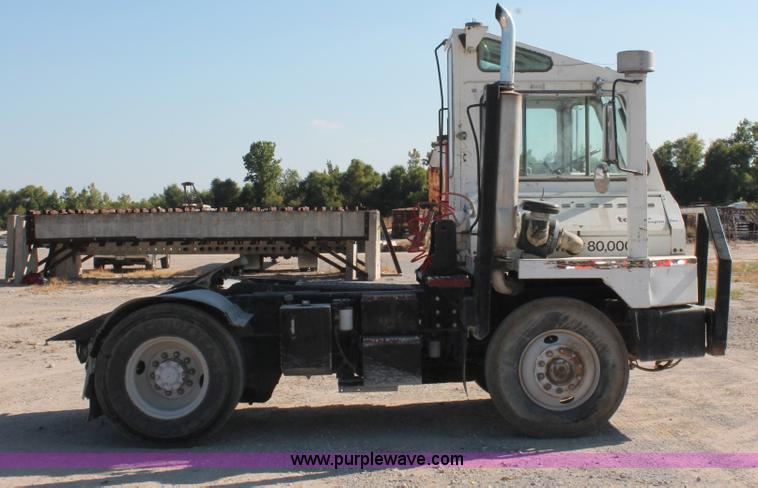 image for item I4740 1998 Ottawa 50 yard truck