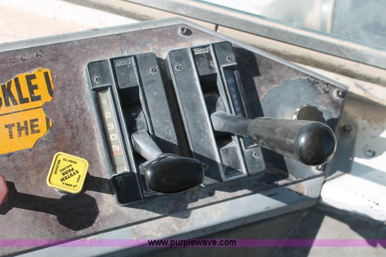 image for item I4740 1998 Ottawa 50 yard truck