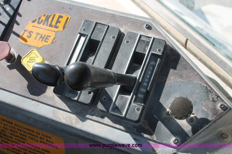 image for item I4740 1998 Ottawa 50 yard truck