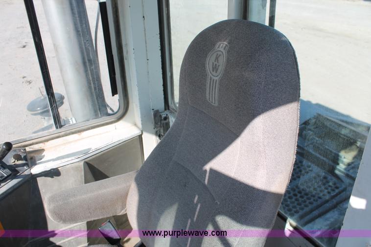 image for item I4740 1998 Ottawa 50 yard truck