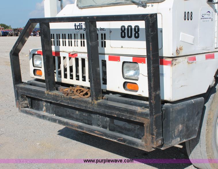 image for item I4740 1998 Ottawa 50 yard truck