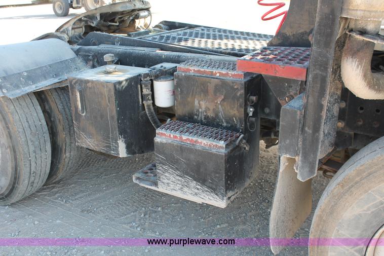 image for item I4740 1998 Ottawa 50 yard truck