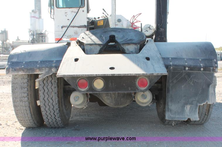 image for item I4740 1998 Ottawa 50 yard truck
