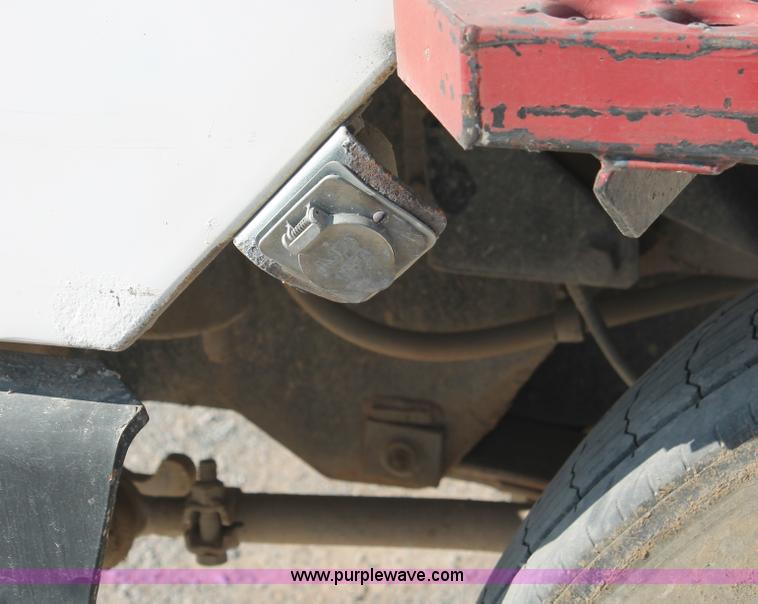 image for item I4740 1998 Ottawa 50 yard truck