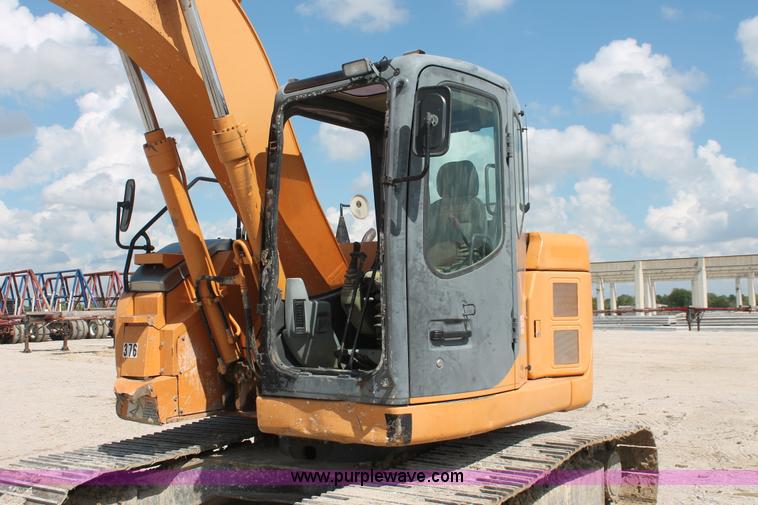 image for item I4741 2006 Case CX135SR excavator