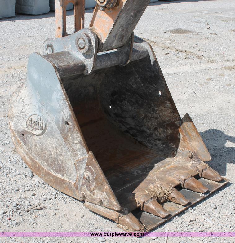 image for item I4741 2006 Case CX135SR excavator