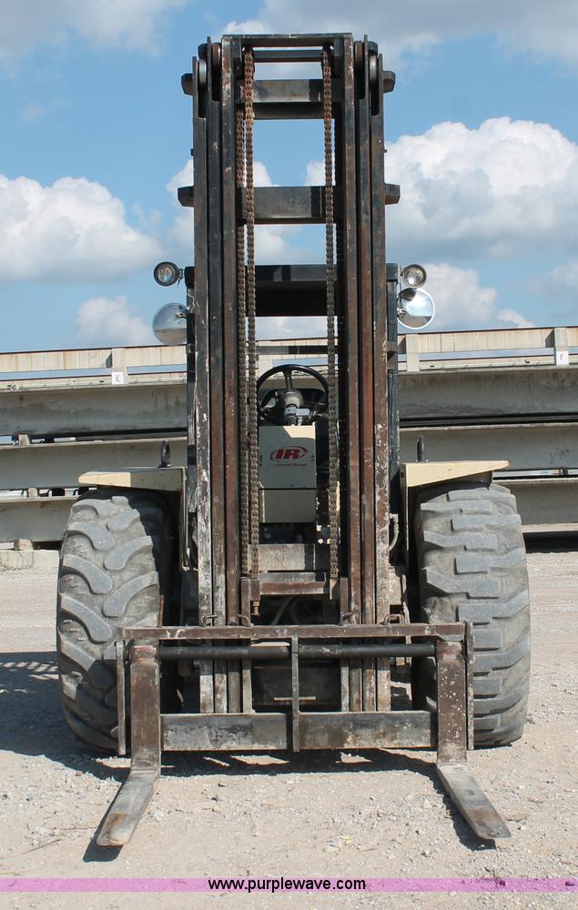 image for item I4749 2006 Ingersoll Rand RT-708J forklift