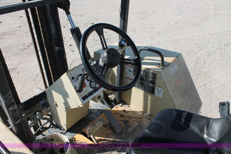 image for item I4749 2006 Ingersoll Rand RT-708J forklift