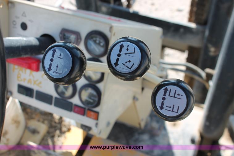 image for item I4749 2006 Ingersoll Rand RT-708J forklift