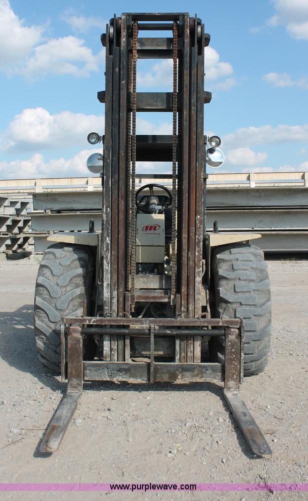 image for item I4749 2006 Ingersoll Rand RT-708J forklift