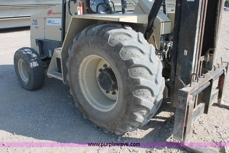 image for item I4749 2006 Ingersoll Rand RT-708J forklift