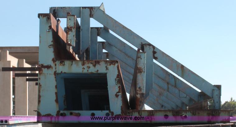 image for item I7791 Hamilton double riser concrete form bed