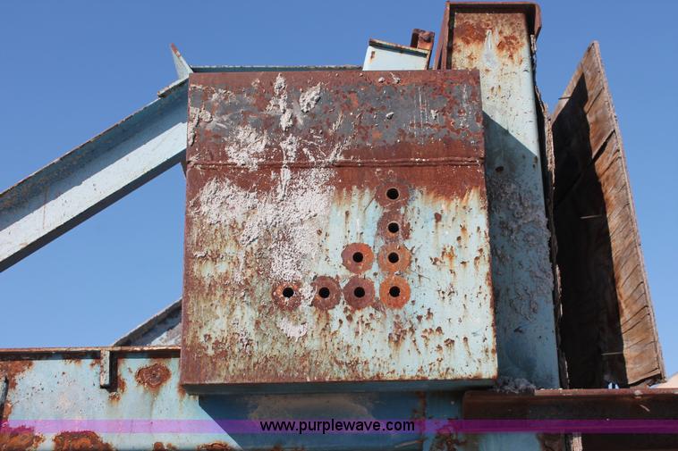 image for item I7791 Hamilton double riser concrete form bed