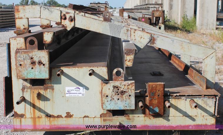 image for item I7795 Hamilton double riser concrete form bed