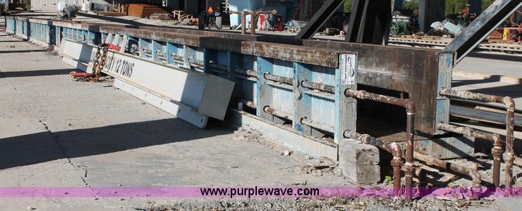 image for item I7798 Hamilton steel column concrete form bed